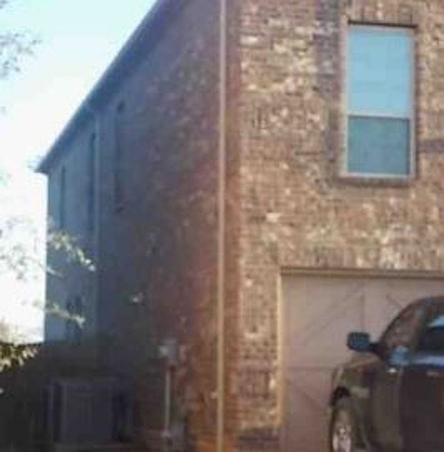 2nd image of 413 Burberry Dr