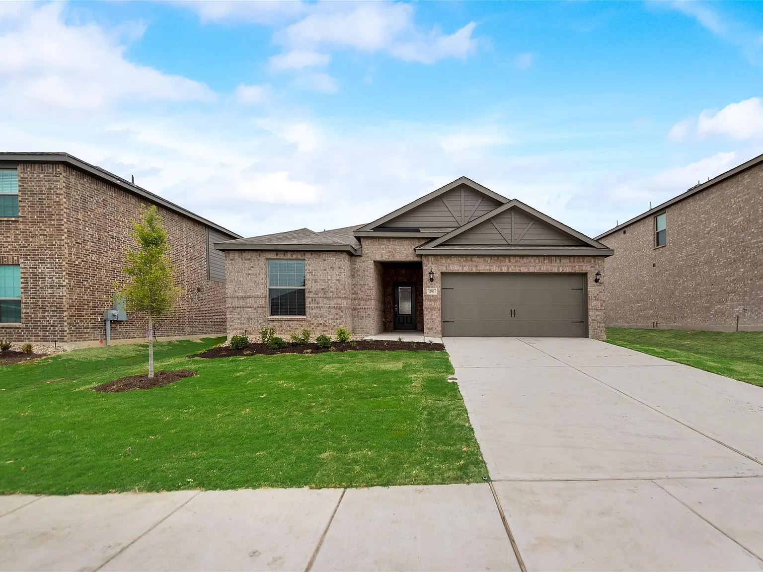 4 bed, 1803 sqft, $1,875 — Photo 2