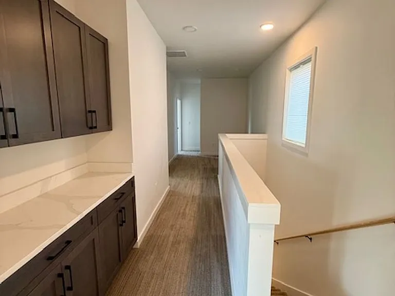 2957 S 27th Ave — Photo 30