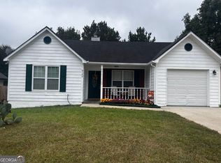 9143 Clubhouse Dr, Riverdale, GA 30274
