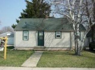 1010 W Kamps Ave, Appleton, WI 54914