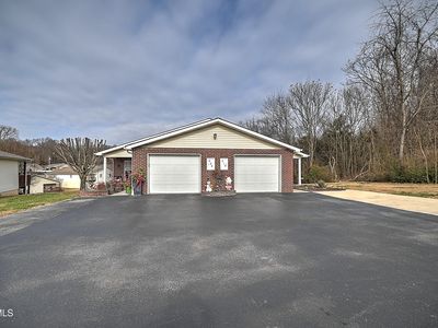 910 Cornerstone Ct, Kingsport, TN, 37660