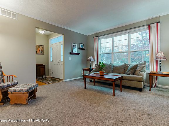 5th image of 445 Buteo Dr