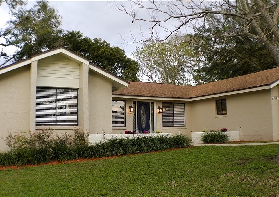 1st image of 211 Regis Ct