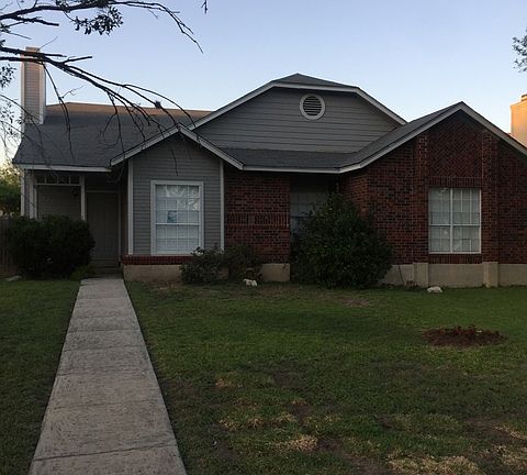 2nd image of 3445 Ridge Country St