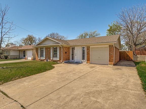 2nd image of 2905 Rilla Dr