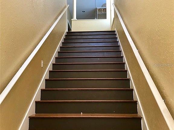 3rd image of 6954 Della Dr APT 39