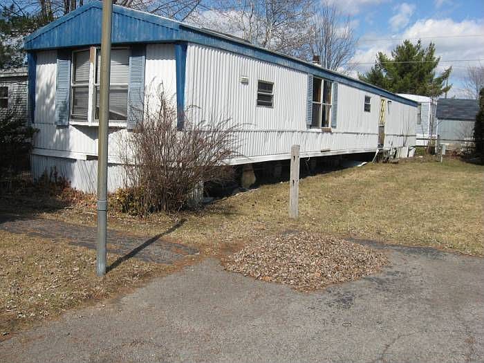 2nd image of 28 Avenue E