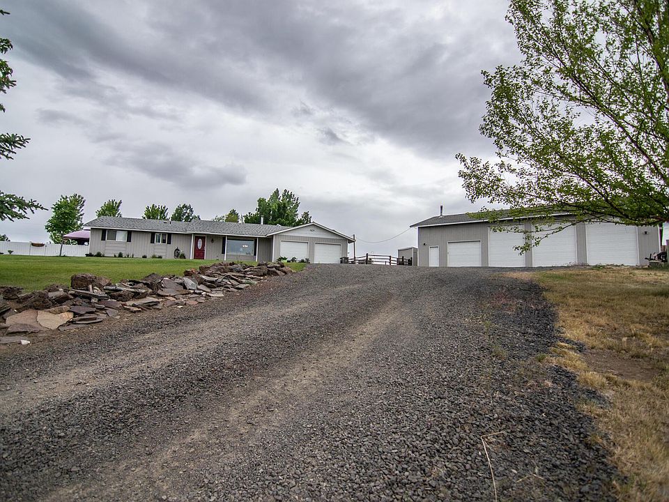 1st image of 2107 NE Quail Valley Dr