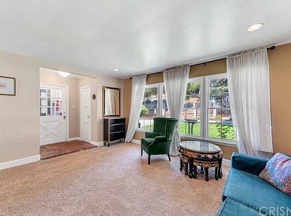 5th image of 10210 Wheatland Ave