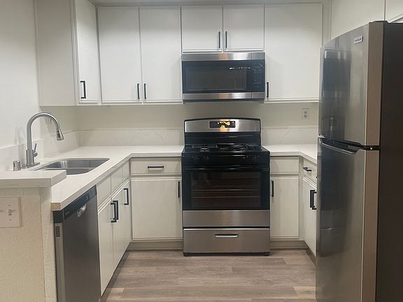 Kitchen in 2 bedroom apt