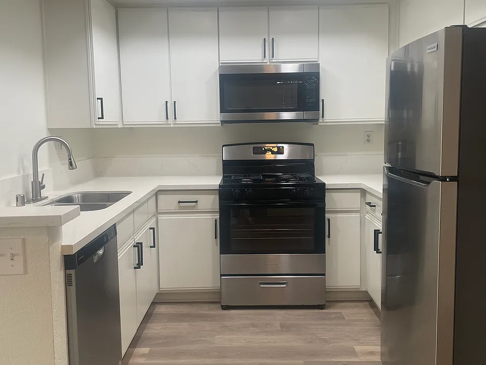 Kitchen in 2 bedroom apt