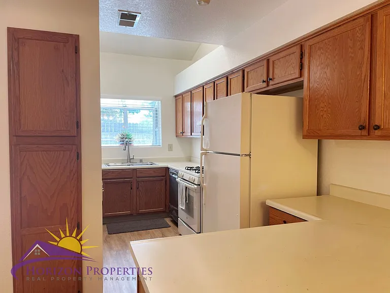 4269 Taylor St — Photo 8