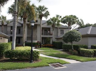 27185 Oakwood Lake Dr, Bonita Springs, FL 34134
