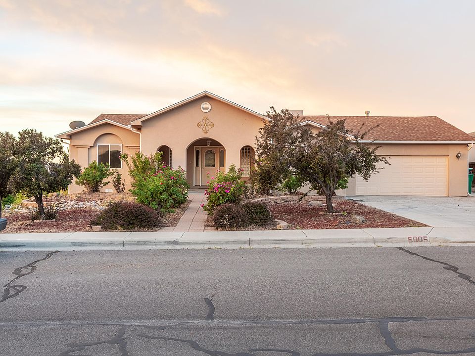 1st image of 5005 Sandalwood Dr