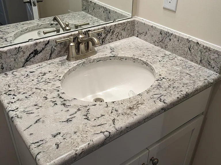 877 McKenzie Park Ter — Photo 19