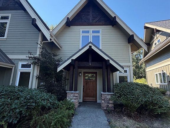 3rd image of 1307 Pelican Pl #C