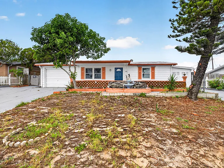3409 Briar Cliff Dr — Photo 1