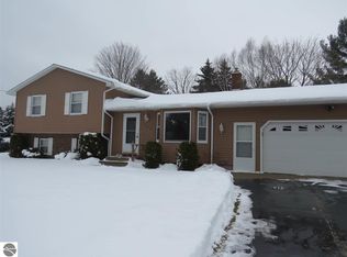 502 Mack Ave, Kingsley, MI 49649