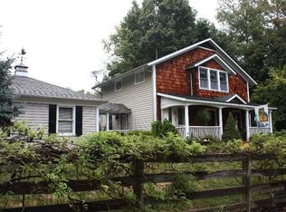 18 Cedar St, Round Hill, VA
