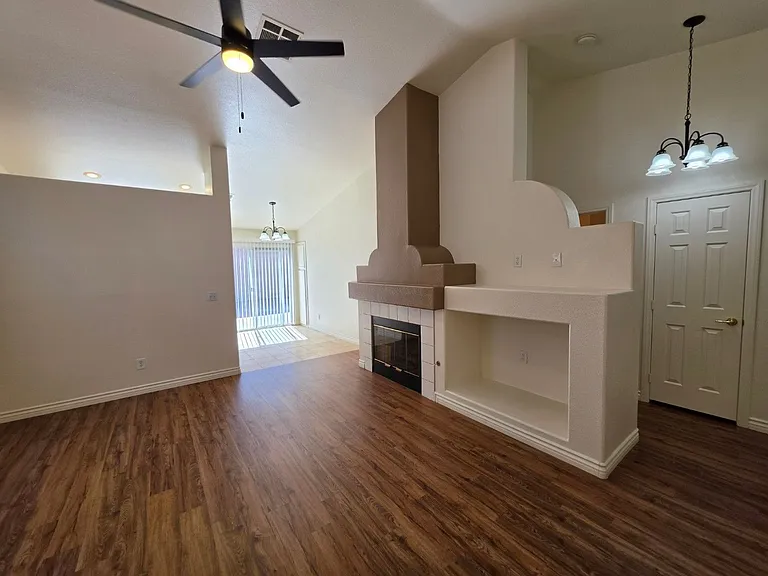 1641 Eagle Peak Way — Photo 4