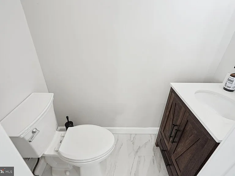 6003 Sweet Dale Ct — Photo 19