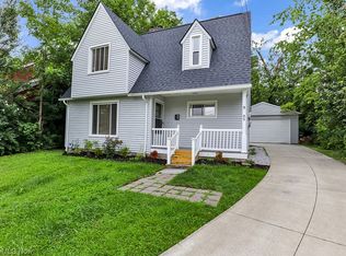 89 Arlington Cir, Wickliffe, OH 44092