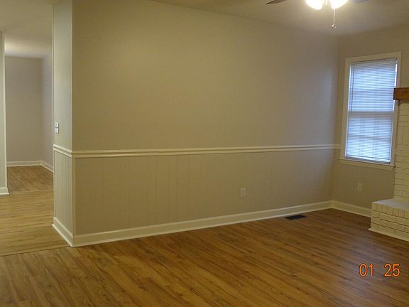 Family room to breakfast nook