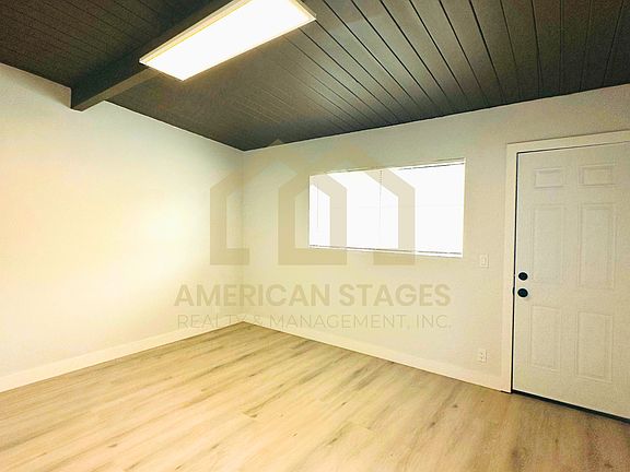 4th image of 324 N L St #C
