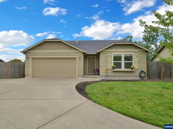 614 Erica Pl, Harrisburg, OR 97446