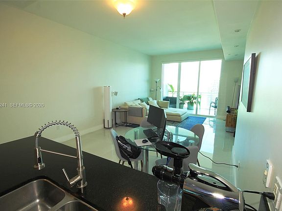 3rd image of 950 Brickell Bay Dr APT 5000
