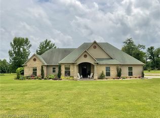 3414 Bugscuffle Rd, Lavaca, AR 72941