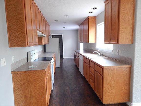 5th image of 107 Grapevine Dr