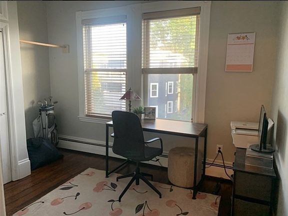 3rd image of 254 E Cottage St #3