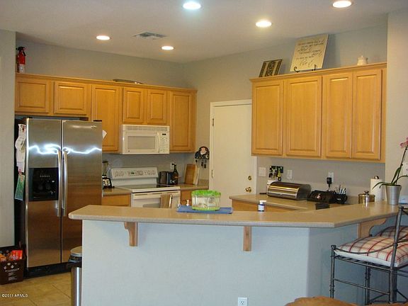 5th image of 8367 W Mary Ann Dr