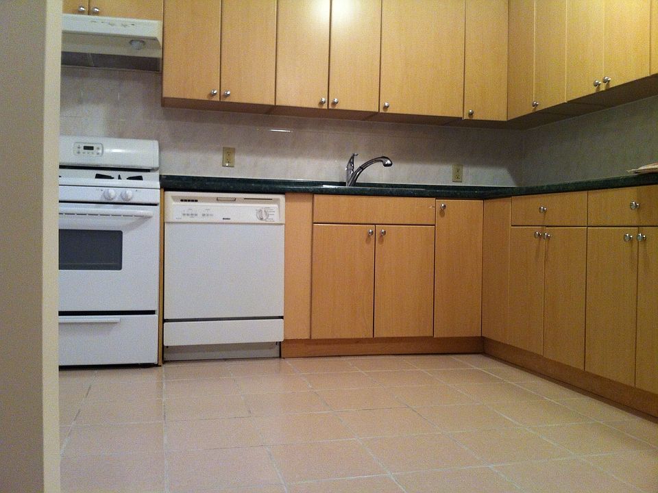 2nd image of 3916 111th St APT 3B