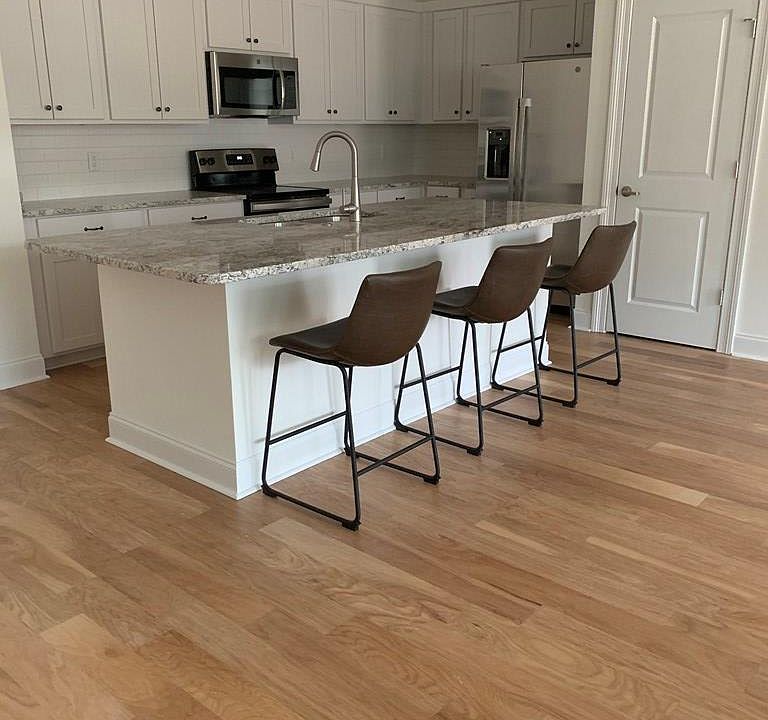 2nd image of 306 Marigold Ln