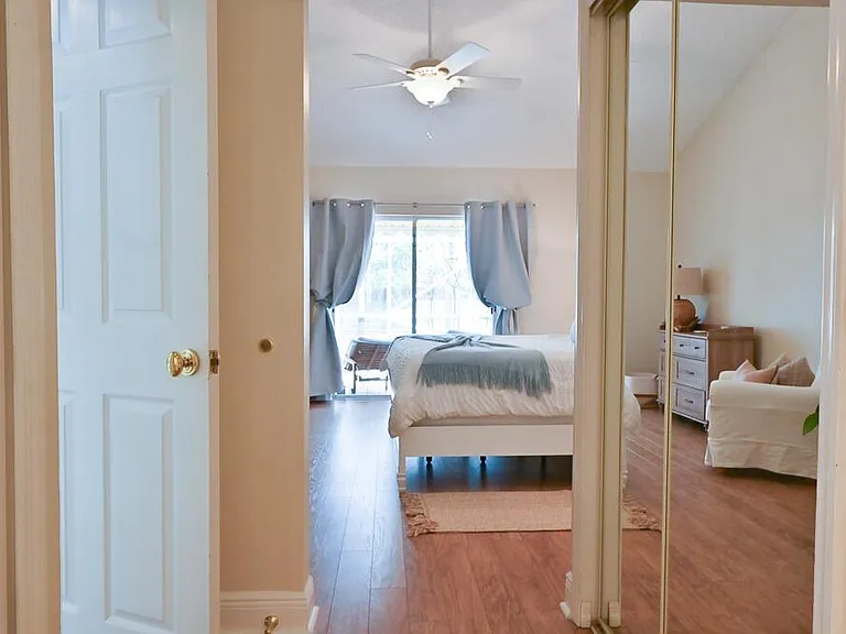 12828 Meadowbreeze Dr — Photo 11