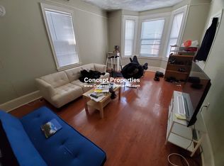 22 Suffolk St #1U, Cambridge, MA 02139