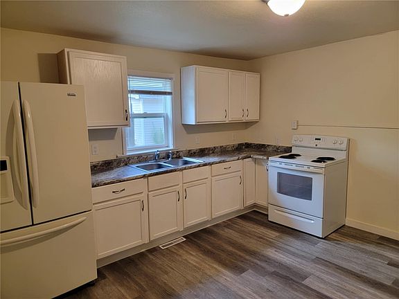 2nd image of 913 8th Street E #1 & 2
