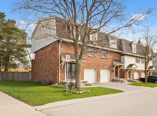 900 Pond View Rd, London, ON N5Z4L7
