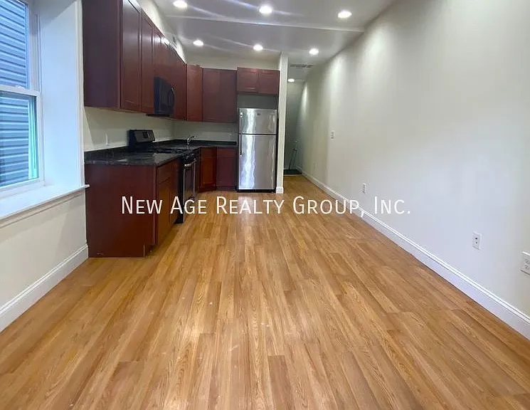 4212 Powelton Ave #2 — Photo 2