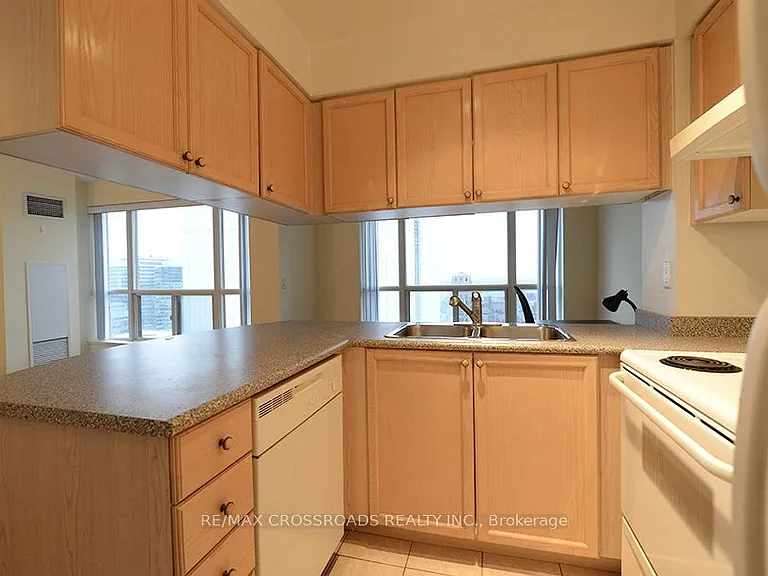 909 Bay St #2604 — Photo 8