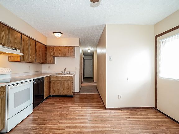 3rd image of 2510-2512 Thimbleberry Rd #2510