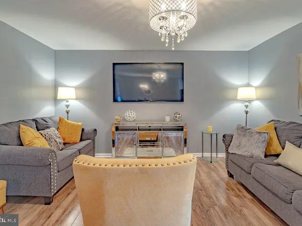 67 Fawn Ct, Lumberton, NJ 08048