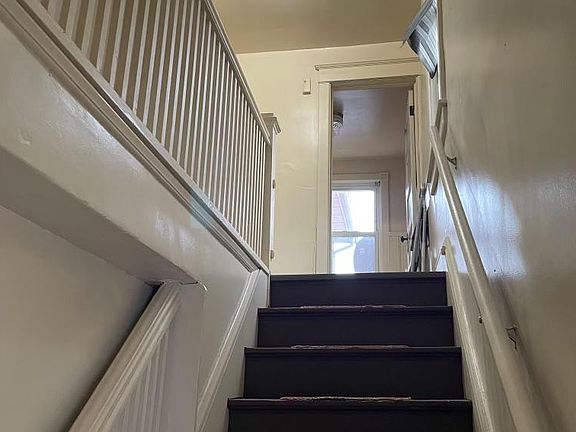 3rd image of 2434 Sycamore St APT 2