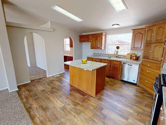 5th image of 6295 Silver Knolls Ct