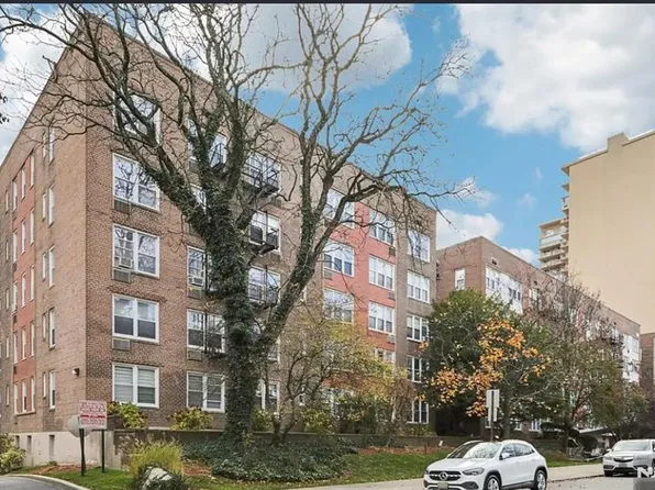 2160 Center Ave APT 5M, Fort Lee, NJ 07024