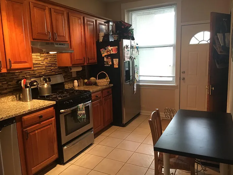 2136 W Haddon Ave #2 — Photo 2