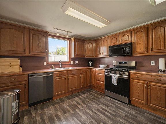 4th image of 273 Buena Vista Ave